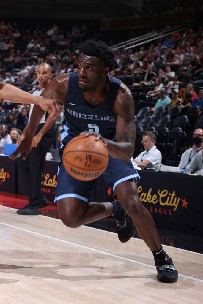 布克不仅是 布克不仅是